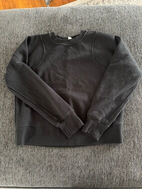 lululemon Black Crewneck Sweatshirt